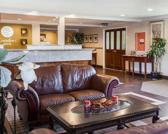 Imagen de los interiores del Hotel Quality Inn Kirkland. Foto 19