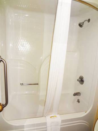 Imagen de la habitación del Hotel Quality Inn Kodak Sevierville. Foto 8