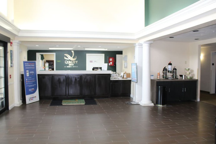Imagen de los interiores del Hotel Quality Inn Lake City. Foto 19