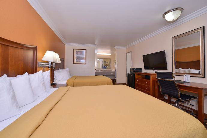 Imagen de la habitación del Hotel Quality Inn Lake Elsinore I-15. Foto 5