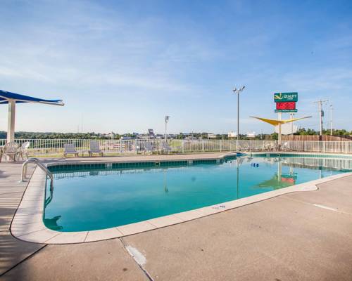 Imagen general del Hotel Quality Inn Lake Ozark. Foto 1