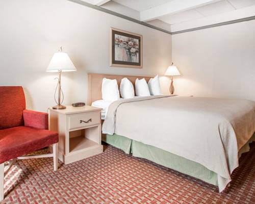 Imagen de la habitación del Hotel Quality Inn Lake Ozark. Foto 6