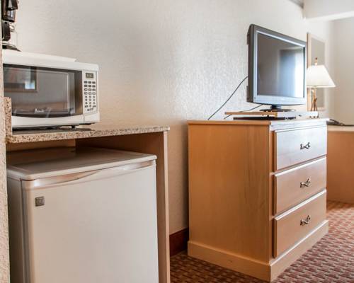 Imagen de la habitación del Hotel Quality Inn Lake Ozark. Foto 7