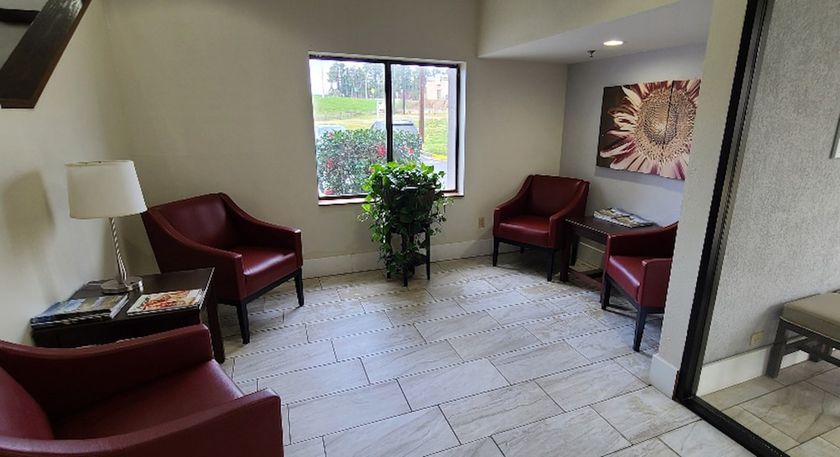 Imagen de los interiores del Hotel Quality Inn, Lavonia. Foto 18