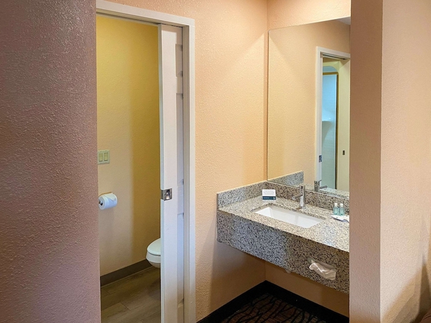 Imagen de la habitación del Hotel Quality Inn Lees Summit - Kansas City. Foto 14
