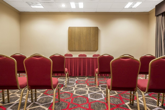 Imagen de los interiores del Hotel Quality Inn Lexington -horse Park. Foto 9