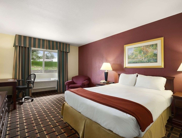 Imagen de la habitación del Hotel Quality Inn Lincoln Cornhusker. Foto 8