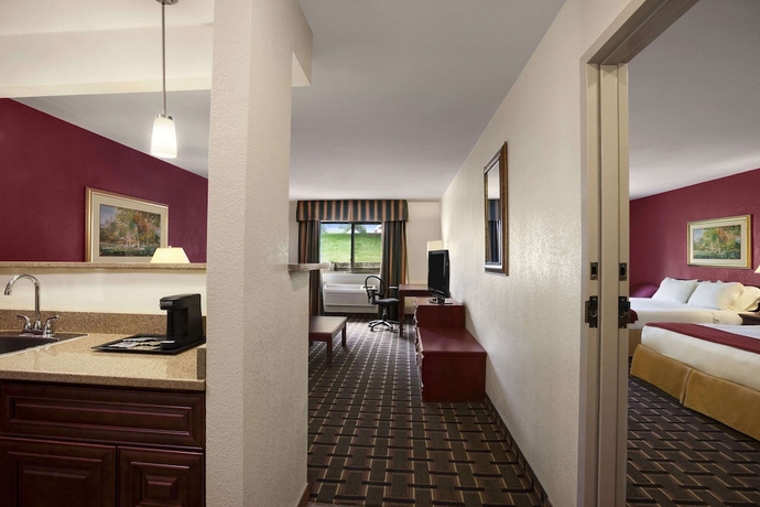 Imagen de la habitación del Hotel Quality Inn Lincoln Cornhusker. Foto 12
