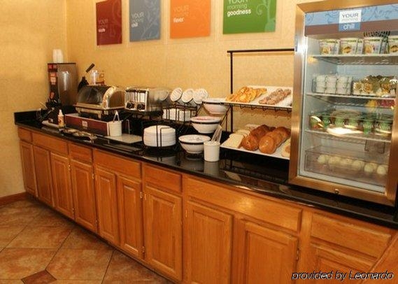 Imagen general del Hotel Quality Inn, Lockport. Foto 10