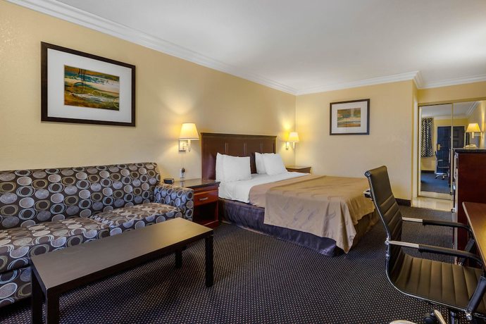 Imagen de la habitación del Hotel Quality Inn Lomita - Los Angeles South Bay. Foto 12