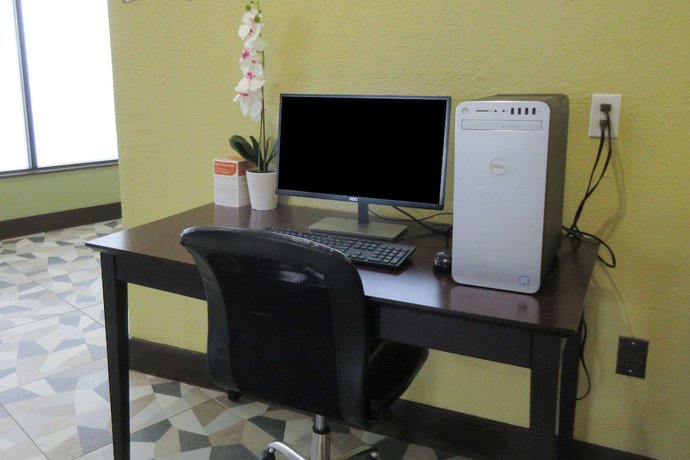 Imagen de los interiores del Hotel Quality Inn Longmont. Foto 12