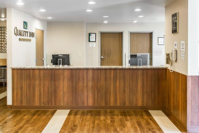 Imagen de los interiores del Hotel Quality Inn Louisville - Boulder. Foto 18