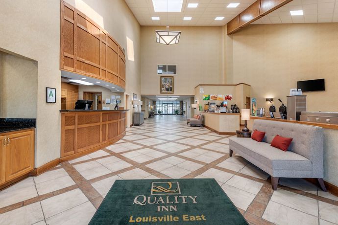Imagen de los interiores del Hotel Quality Inn Louisville East. Foto 18