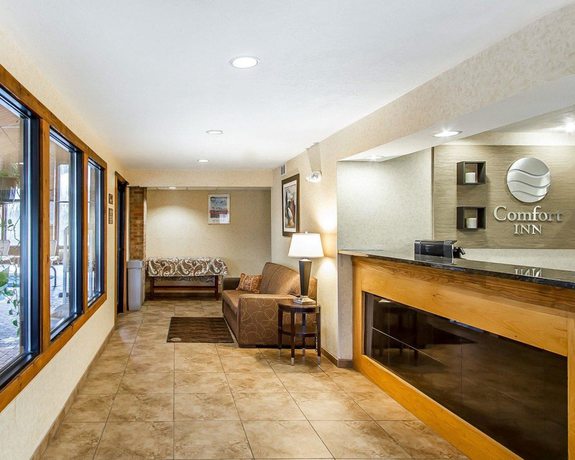 Imagen de los interiores del Hotel Quality Inn Macomb Near University Area. Foto 20