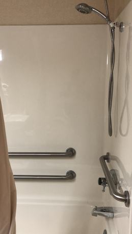 Imagen de la habitación del Hotel Quality Inn Macomb Near University Area. Foto 16