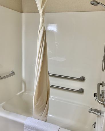 Imagen de la habitación del Hotel Quality Inn Macomb Near University Area. Foto 18