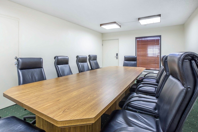 Imagen de los interiores del Hotel Quality Inn Macon. Foto 10