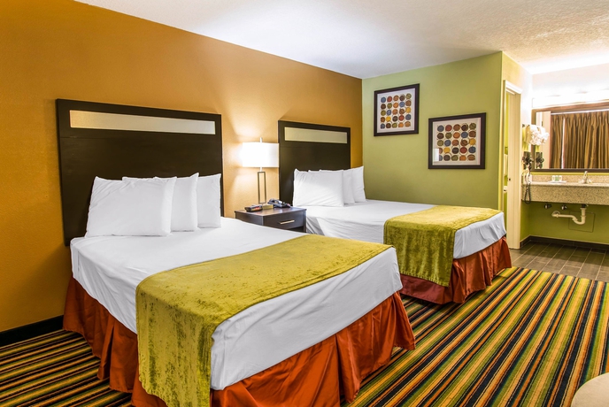 Imagen de los interiores del Hotel Quality Inn Maingate South. Foto 12