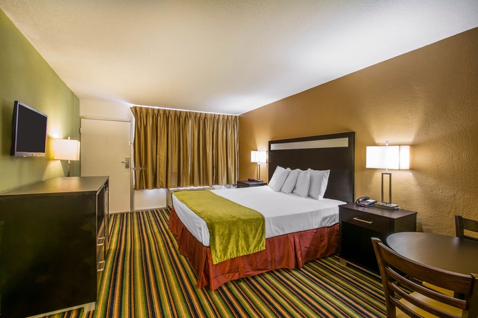 Imagen de la habitación del Hotel Quality Inn Maingate South. Foto 6