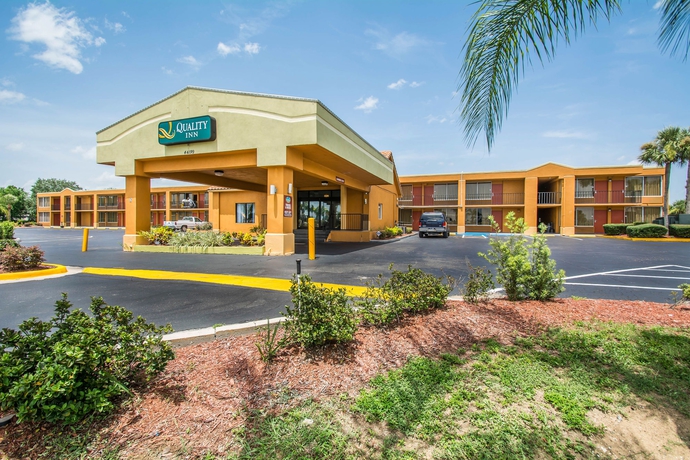 Imagen de los exteriores del Hotel Quality Inn Maingate South. Foto 10