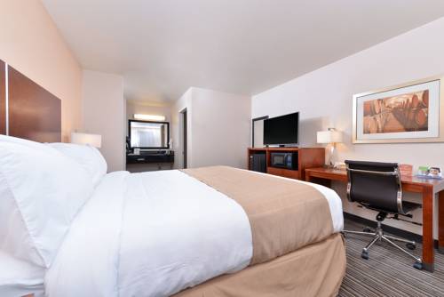 Imagen de la habitación del Hotel Quality Inn Martinez. Foto 6