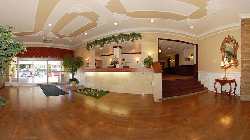 Imagen de los interiores del Hotel Quality Inn Massena. Foto 18