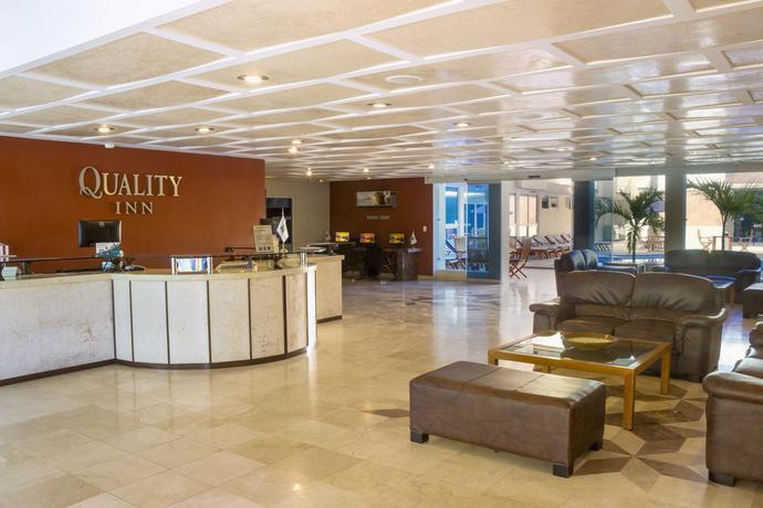 Imagen de los interiores del Hotel Quality Inn Mazatlan. Foto 3