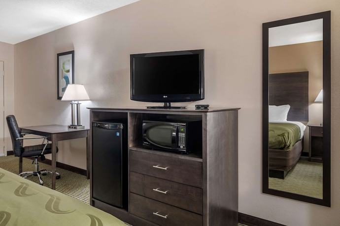 Imagen de la habitación del Hotel Quality Inn Mcdonough Atlanta South. Foto 12