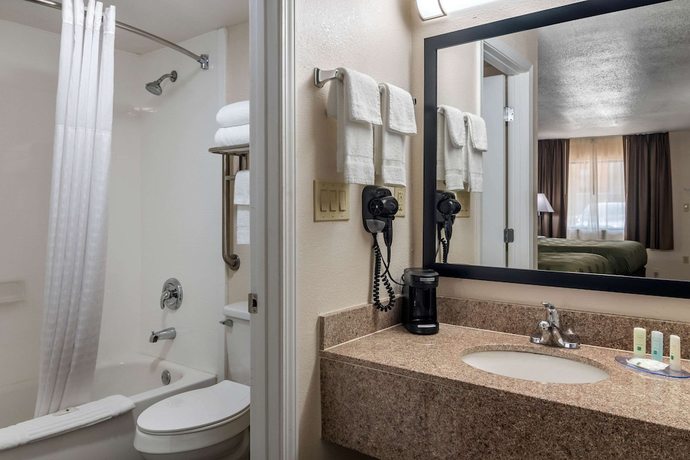 Imagen de la habitación del Hotel Quality Inn Mcdonough Atlanta South. Foto 15