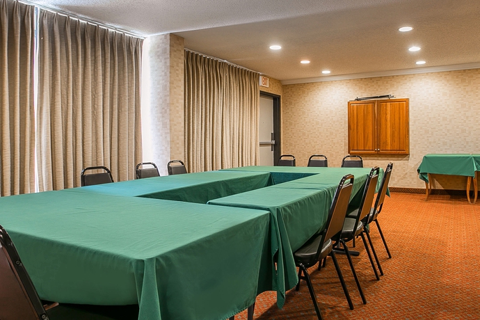 Imagen de los interiores del Hotel Quality Inn Medical Center Area. Foto 11