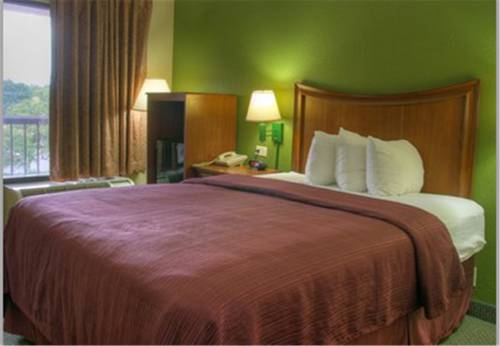Imagen de la habitación del Hotel Quality Inn Merchants Drive. Foto 7