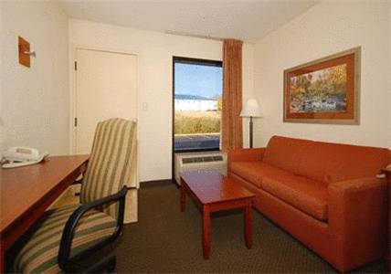Imagen de la habitación del Hotel Quality Inn Merchants Drive. Foto 11
