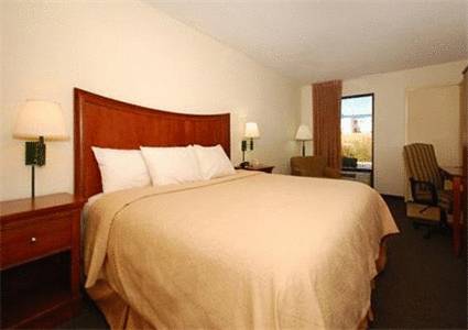 Imagen de la habitación del Hotel Quality Inn Merchants Drive. Foto 12