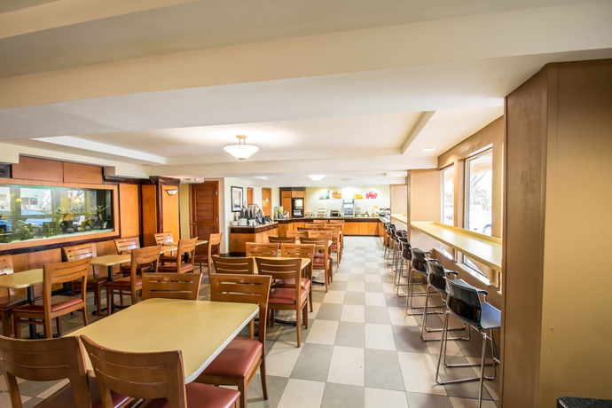 Imagen del bar/restaurante del Hotel Quality Inn Miami Airport - Doral. Foto 2