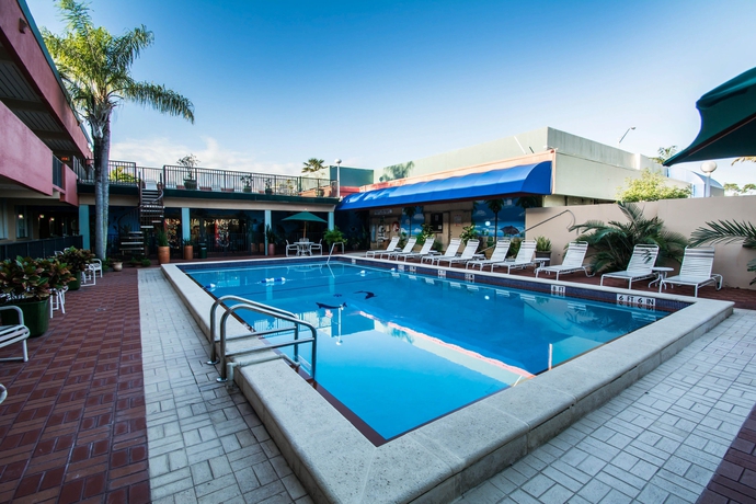 Imagen de la piscina del Hotel Quality Inn Miami South. Foto 12