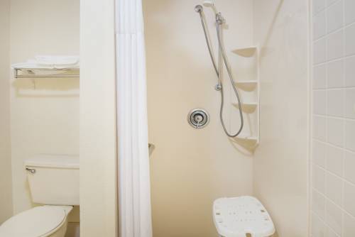Imagen de la habitación del Hotel Quality Inn, Middleburg Heights. Foto 3