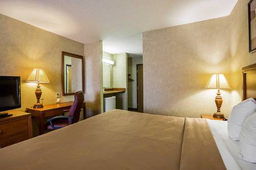 Imagen de la habitación del Hotel Quality Inn Mitchell. Foto 8