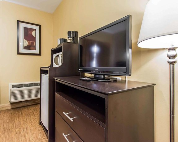 Imagen de la habitación del Hotel Quality Inn, Moncton. Foto 8