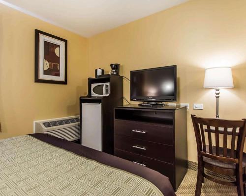 Imagen de la habitación del Hotel Quality Inn, Moncton. Foto 19