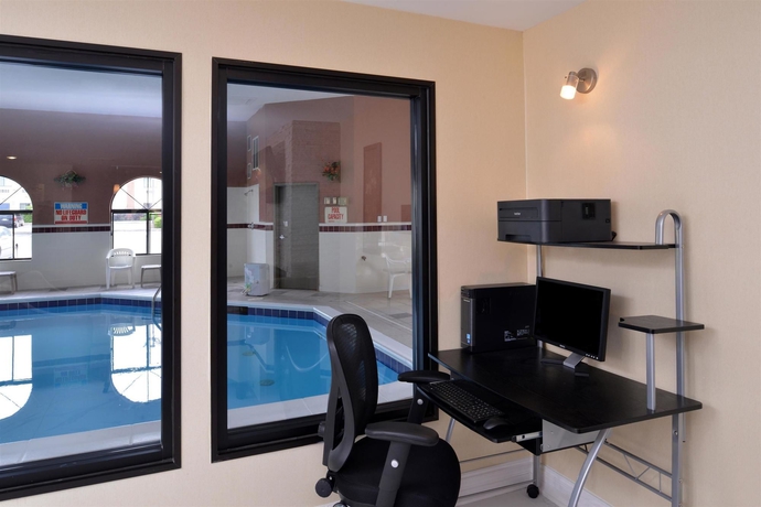 Imagen de los interiores del Hotel Quality Inn Monee I-57. Foto 12