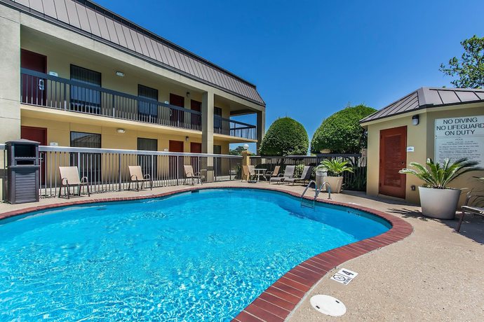 Imagen de la piscina del Hotel Quality Inn, Monroe. Foto 18