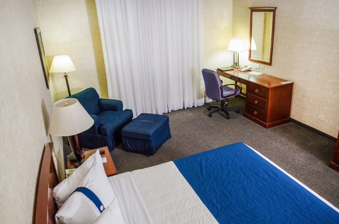 Imagen de la habitación del Hotel Quality Inn Monterrey La Fe. Foto 7