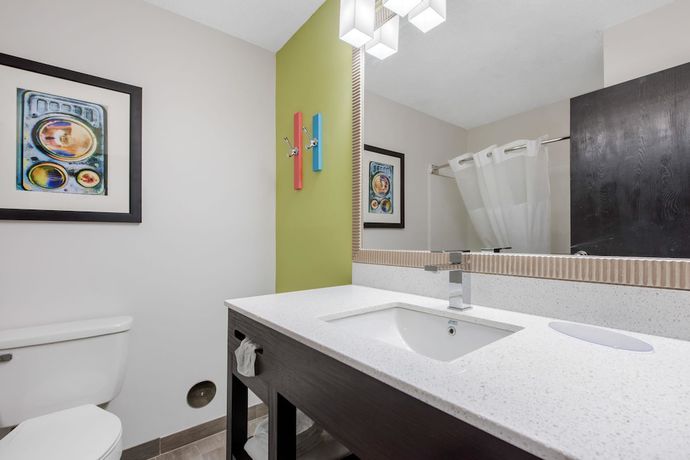 Imagen de la habitación del Hotel Quality Inn, Morgantown. Foto 10