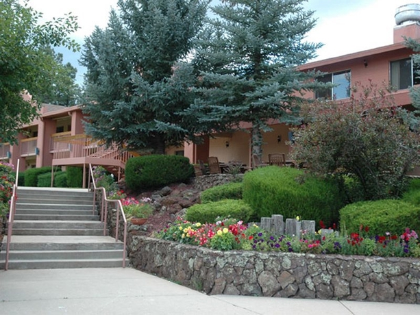 Imagen general del Hotel Quality Inn Mountain Ranch. Foto 6