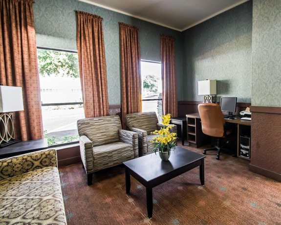 Imagen de los interiores del Hotel Quality Inn Near Blue Spring. Foto 16