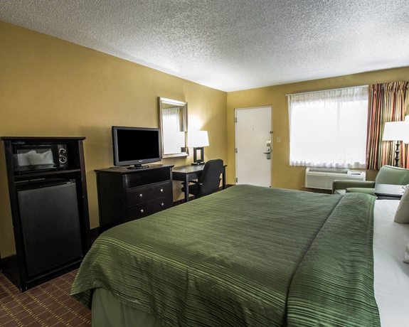 Imagen de la habitación del Hotel Quality Inn Near Blue Spring. Foto 11