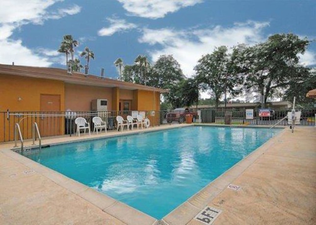 Imagen de la piscina del Hotel Quality Inn Near Blue Spring. Foto 20