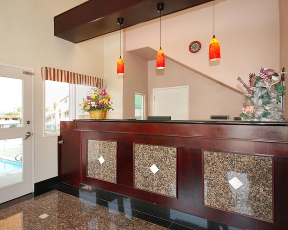 Imagen de los interiores del Hotel Quality Inn Near City Of Hope. Foto 16