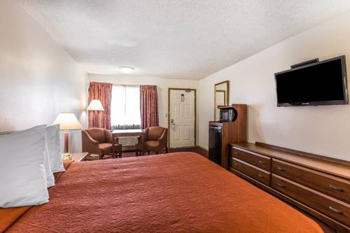 Imagen de la habitación del Hotel Quality Inn Near Fort Hunter Liggett. Foto 9