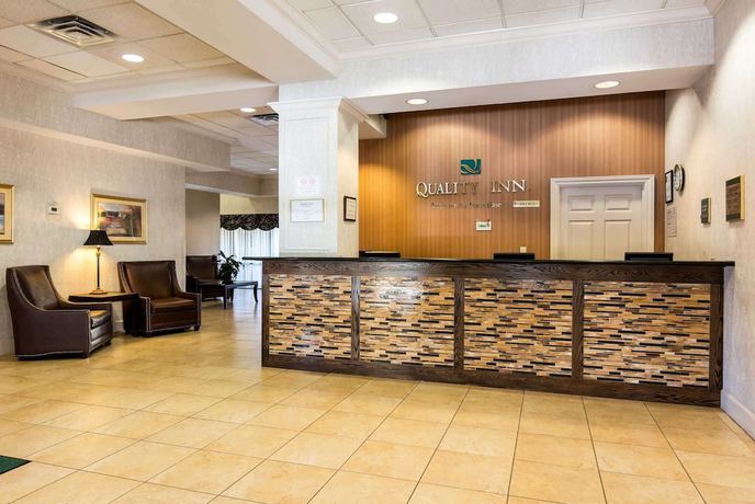 Imagen de los interiores del Hotel Quality Inn Near Joint Base Andrews - Washington Area. Foto 18